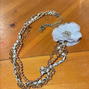 Elegant Silver and Cream Floral Necklace